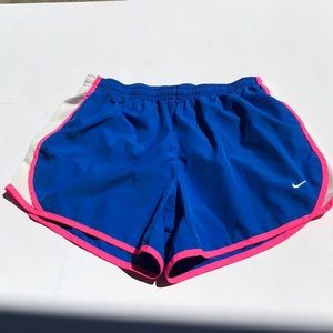 Nike tempo dri fit girls xl running shorts